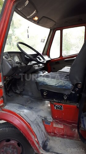 Mercedes 208 D 1992, 335,000 km - 2.3 л - Bakı