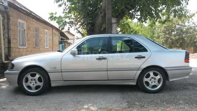 Mercedes C 180 1999, 220,000 km - 1.8 l - Şamaxı