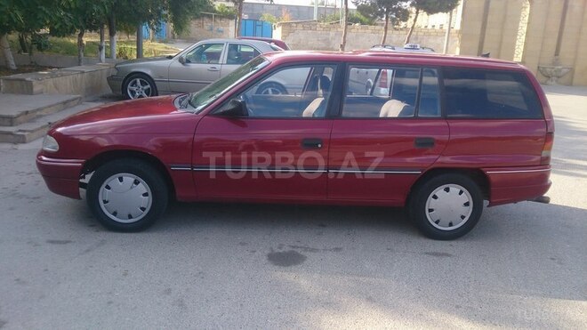 Opel Astra 1993, 285,642 km - 1.6 l - Bakı