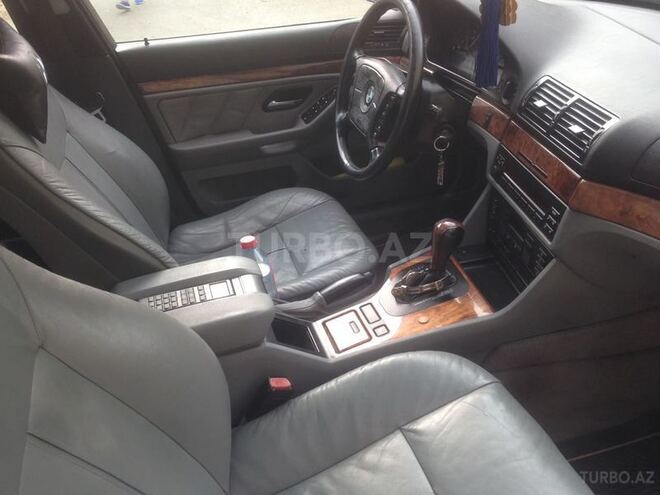 BMW 528 1997, 283,000 km - 2.8 л - Bakı