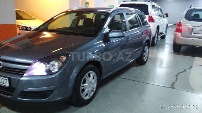 Opel Astra 2005, 260,000 km - 1.4 l - Bakı