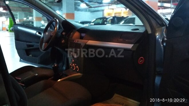 Opel Astra 2005, 260,000 km - 1.4 l - Bakı