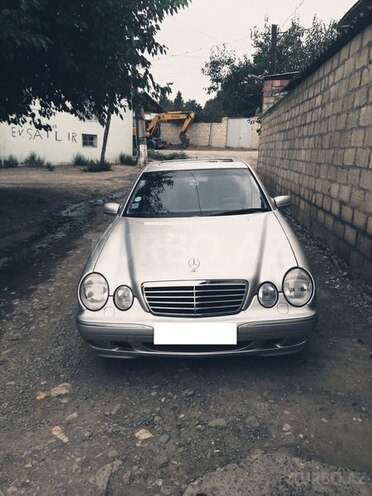 Mercedes E 240 1999, 180,000 km - 2.6 l - Gəncə