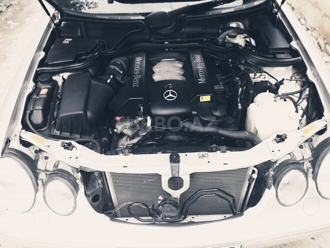 Mercedes E 240 1999, 180,000 km - 2.6 l - Gəncə