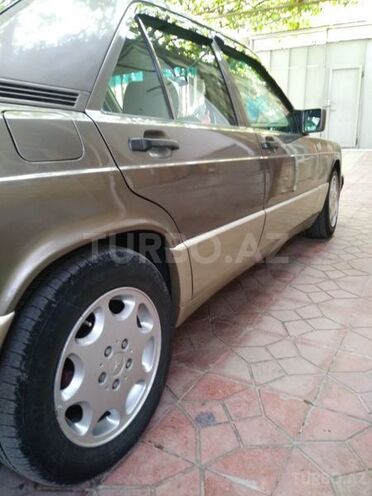 Mercedes 190 1990, 389,246 km - 2.0 l - Bakı