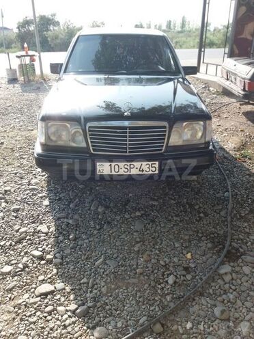 Mercedes E 220 1994, 453,138 km - 2.2 l - Kürdəmir