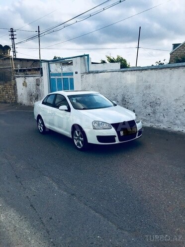 Volkswagen Jetta 2010, 124,000 km - 1.6 l - Bakı