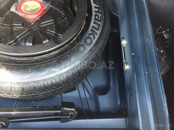 Mercedes E 220 2001, 297,557 km - 2.2 l - Bakı