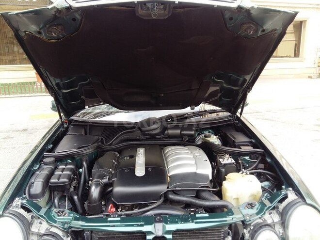 Mercedes E 270 2000, 240,000 km - 2.7 l - Bakı