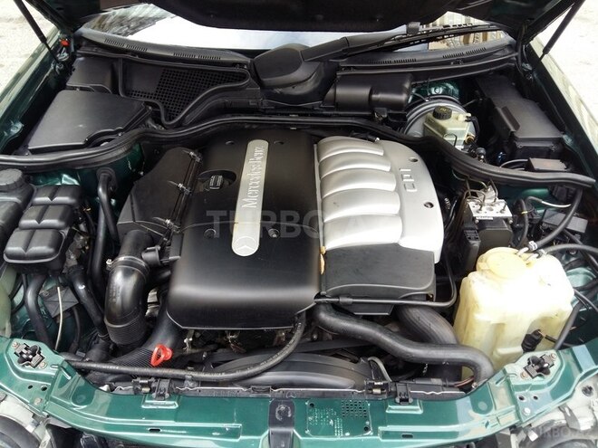 Mercedes E 270 2000, 240,000 km - 2.7 l - Bakı