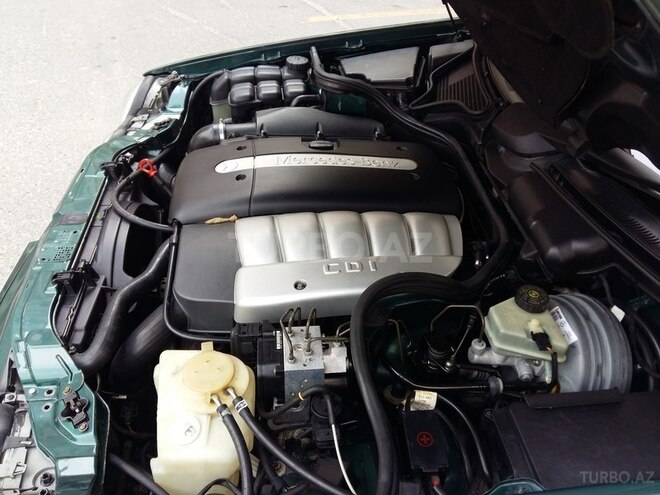 Mercedes E 270 2000, 240,000 km - 2.7 l - Bakı