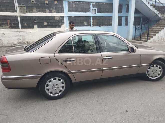 Mercedes C 200 1994, 240,000 km - 2.0 l - Sumqayıt