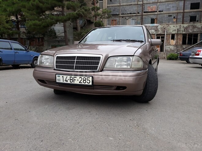 Mercedes C 200 1994, 240,000 km - 2.0 l - Sumqayıt