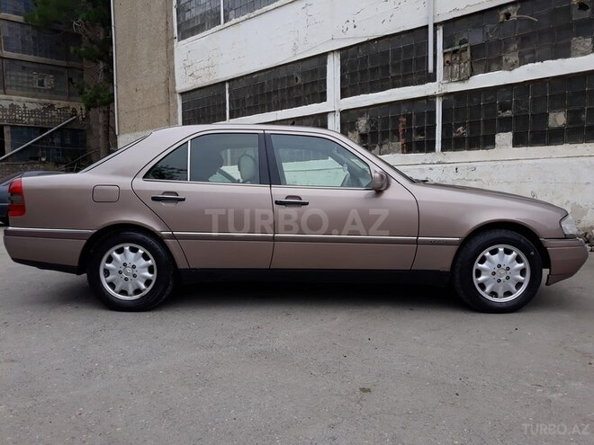 Mercedes C 200 1994, 240,000 km - 2.0 l - Sumqayıt