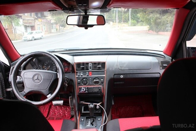Mercedes C 200 1995, 365,082 km - 2.0 l - Bakı