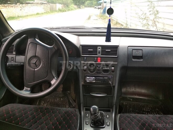 Mercedes  1994, 345,000 km - 2.0 l - Xaçmaz