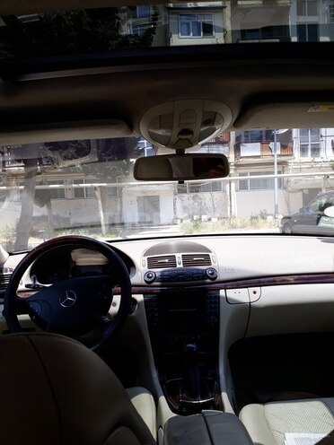Mercedes E 240 2002, 357,000 km - 2.6 л - Bakı