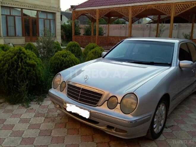 Mercedes E 200 2000, 210,000 km - 2.0 l - Gəncə