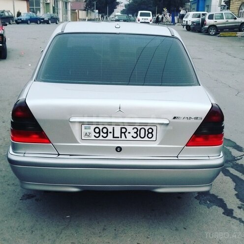 Mercedes C 240 1999, 244,600 km - 2.4 l - Zaqatala