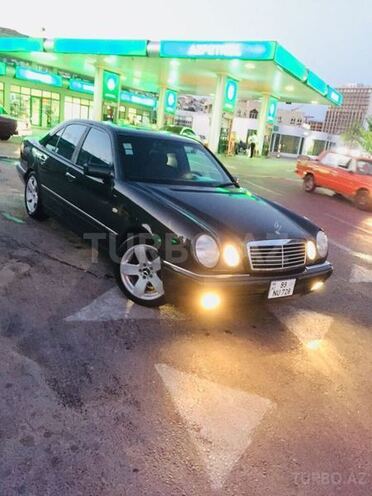 Mercedes E 230 1996, 558,000 km - 0.2 l - Bakı