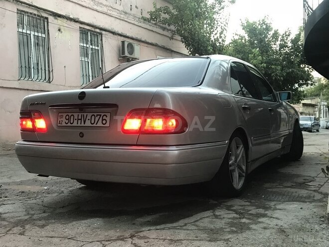 Mercedes E 240 1997, 240,000 km - 2.4 l - Bakı