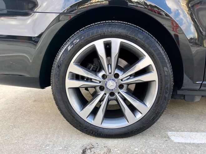 Mercedes V 220 2014, 147,000 km - 2.2 л - Bakı