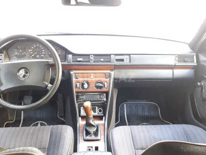 Mercedes E 230 1992, 110,000 km - 2.3 л - Bakı