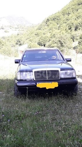 Mercedes E 230 1992, 110,000 km - 2.3 л - Bakı