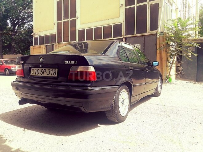 BMW 318 1995, 332,000 km - 1.8 l - Bakı