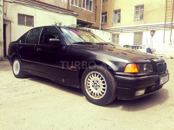 BMW 318 1995, 332,000 km - 1.8 l - Bakı