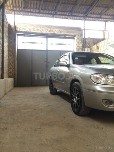 Nissan Sunny 2005, 270,000 km - 1.3 l - Bakı