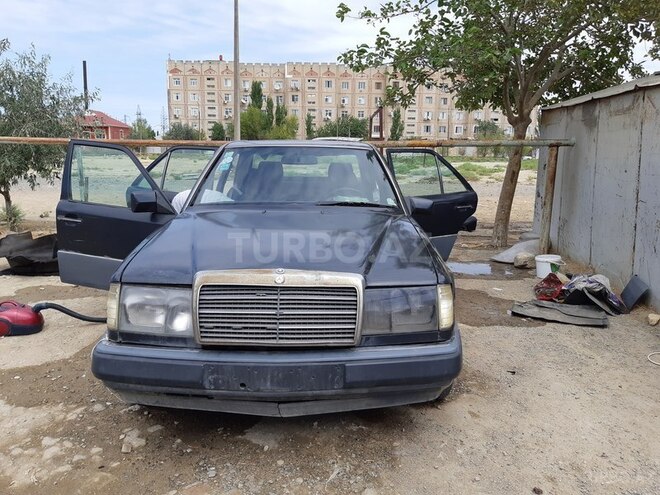 Mercedes E 300 1993, 380,000 km - 3.0 l - Bakı