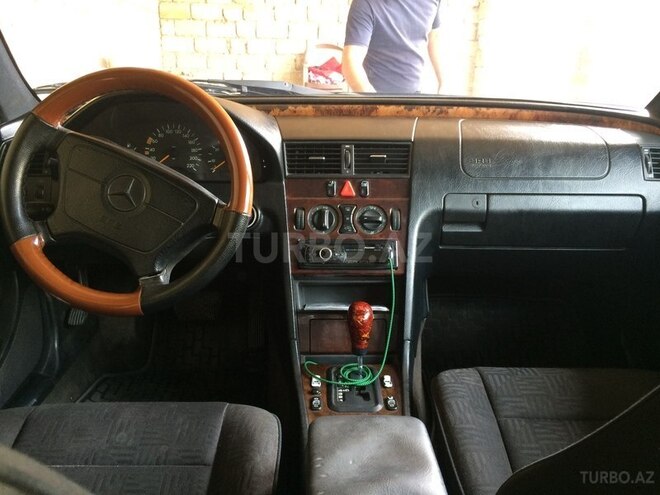 Mercedes C 220 1998, 742,900 km - 2.2 л - Bakı