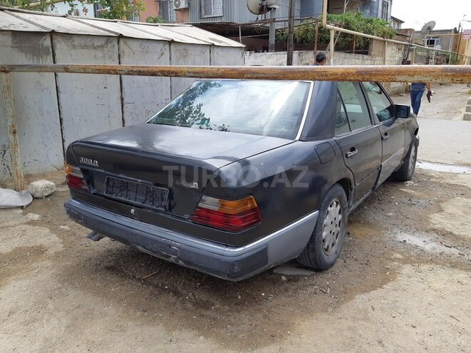Mercedes E 300 1993, 380,000 km - 3.0 l - Bakı