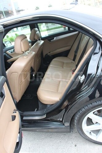 Mercedes C 350 2012, 137,000 km - 3.5 l - Bakı