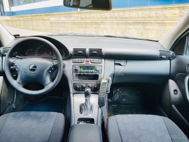 Mercedes C 240 2002, 234,560 km - 2.6 l - Bakı