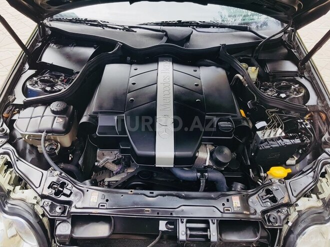 Mercedes C 240 2002, 234,560 km - 2.6 l - Bakı