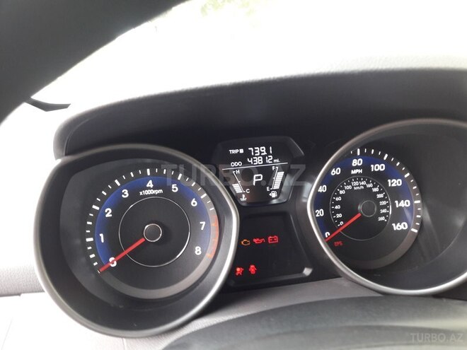 Hyundai Elantra 2011, 43,000 km - 1.8 l - Biləsuvar