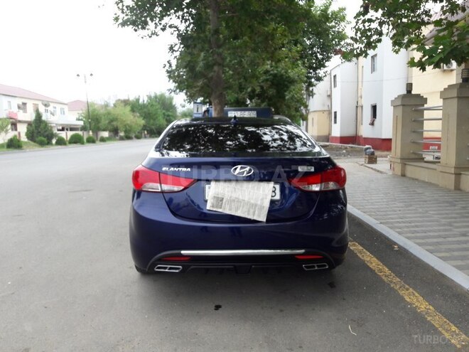 Hyundai Elantra 2011, 43,000 km - 1.8 l - Biləsuvar
