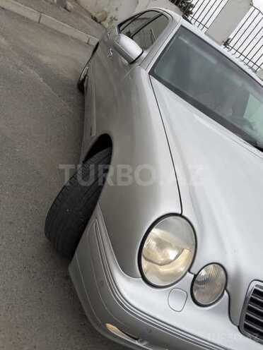 Mercedes E 240 2000, 270,000 km - 2.6 l - Bakı