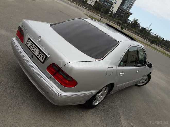 Mercedes E 240 2000, 270,000 km - 2.6 l - Bakı