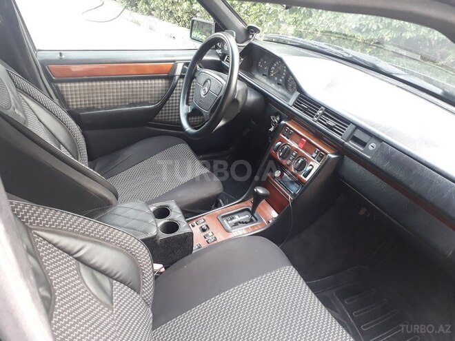 Mercedes E 280 1994, 343,500 km - 2.8 l - Bakı