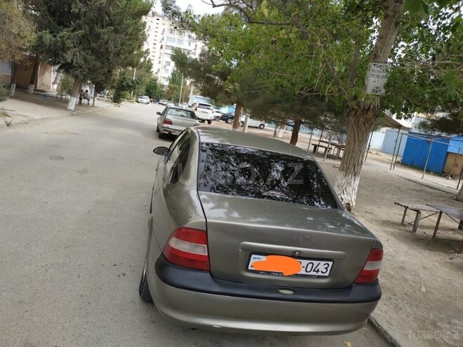 Opel Vectra 1996, 350,000 km - 2.0 l - Sumqayıt