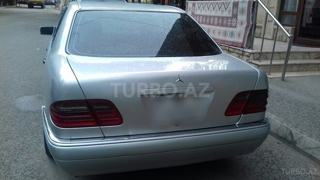 Mercedes E 240 1998, 380,000 km - 2.4 l - Bakı