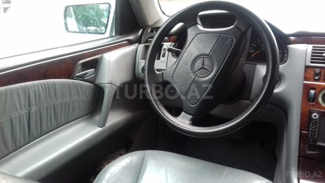 Mercedes E 240 1998, 380,000 km - 2.4 l - Bakı