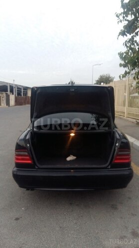 Mercedes E 320 2002, 266,000 km - 3.2 л - Bakı