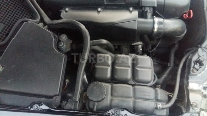 Mercedes E 320 2002, 266,000 km - 3.2 л - Bakı