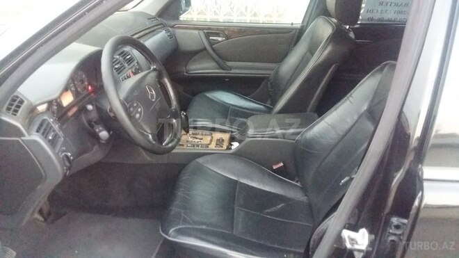 Mercedes E 320 2002, 266,000 km - 3.2 л - Bakı