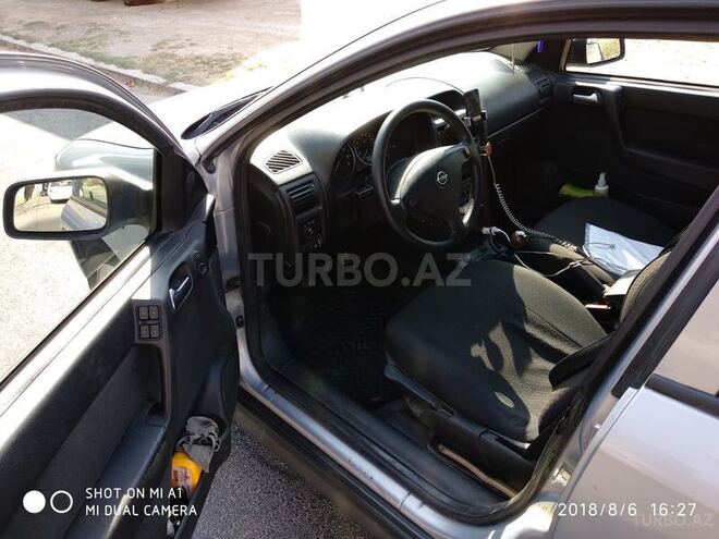 Opel Astra 2002, 180,000 km - 1.8 l - Bakı