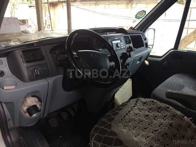 Ford Transit 2006, 260,000 km - 2.4 l - Qəbələ